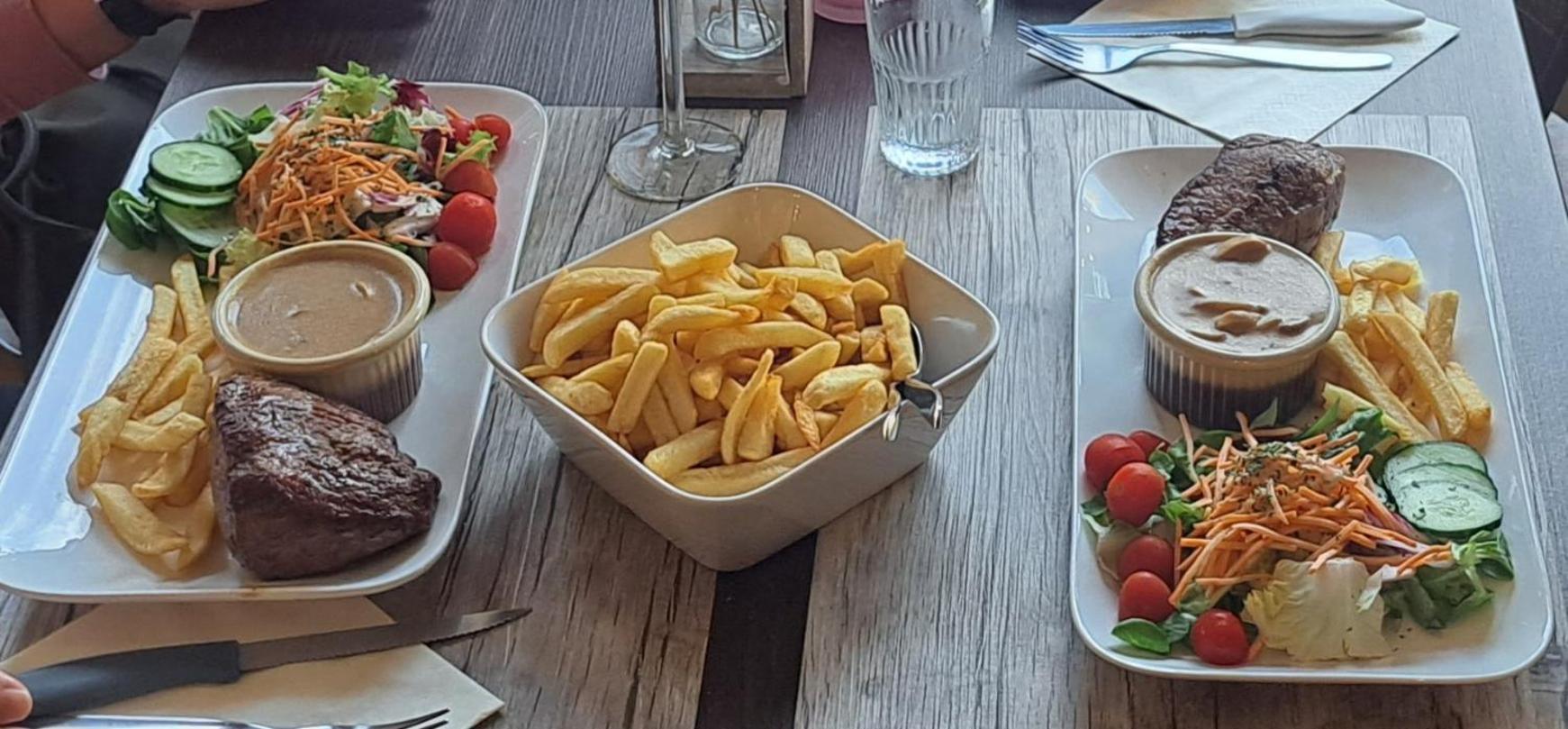 Dikke Vriend , Herberg & Taverne Chiny Esterno foto